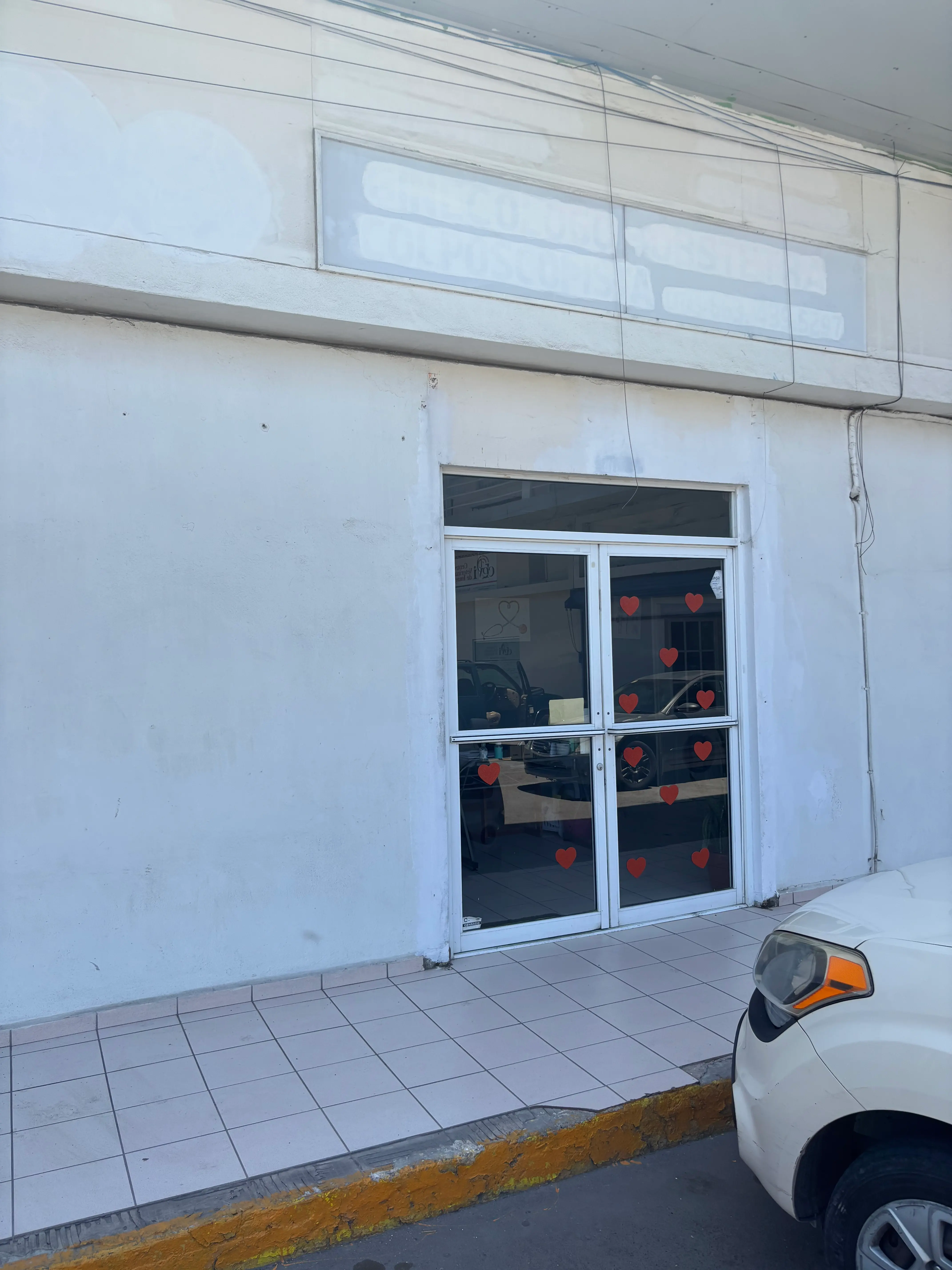 Fachada consultorio Dr. Elio D'Alba Pérez